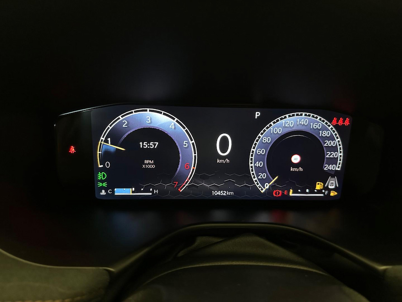 Foto do veículo JEEP COMMANDER  LIMITED T270 2024 10.407 KM 202.900,00