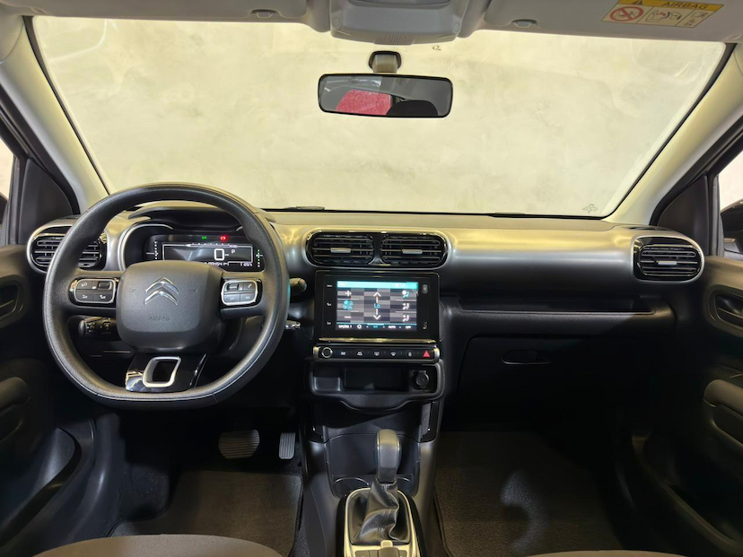 Foto do veículo CITROËN C4 CACTUS  1.6 FEEL AUT 2023 4.560 KM 86.900,00