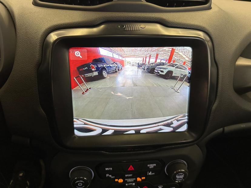 Foto do veículo JEEP RENEGADE  SAHARA T270 2025 60 KM 159.900,00