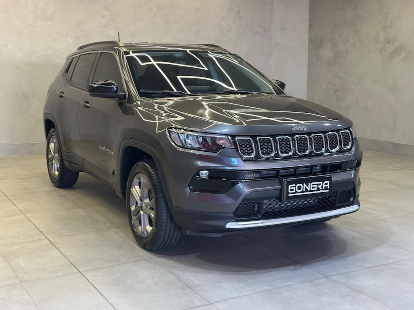 Foto do veículo JEEP COMPASS  LONG TF 2023 4.988 KM 146.900,00