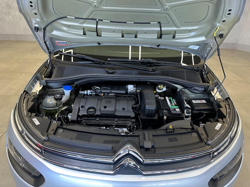 Foto do veículo CITROËN C4 CACTUS  1.6 FEEL AUT 2022 4.056 KM 86.900,00