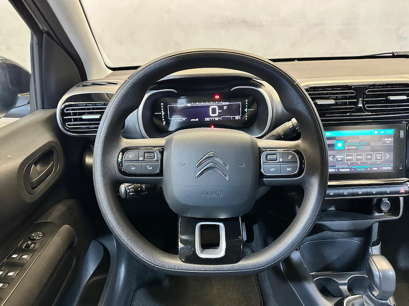 Foto do veículo CITROËN C4 CACTUS  1.6 FEEL AUT 2022 7.738 KM 86.900,00