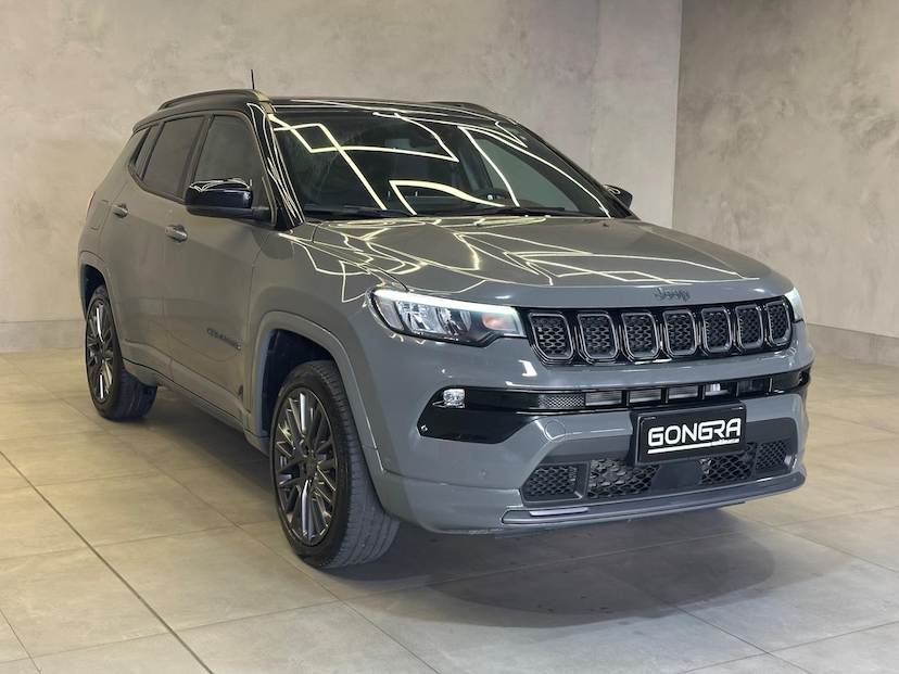Foto do veículo JEEP COMPASS  SERIE S TF 2022 20.801 KM 164.900,00