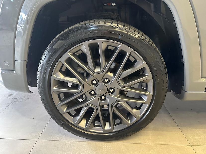 Foto do veículo JEEP COMPASS  SERIE S TF 2022 20.801 KM 164.900,00