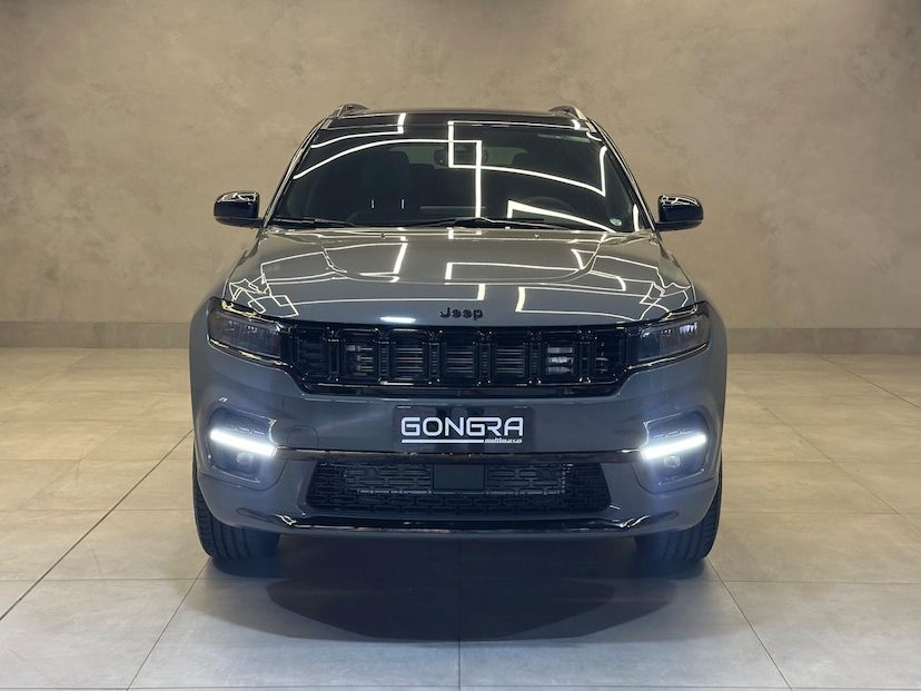 Foto do veículo JEEP COMMANDER  BLACK HURRICANE 2.0 4X4 TB AUT 2025 160 KM 289.900,00