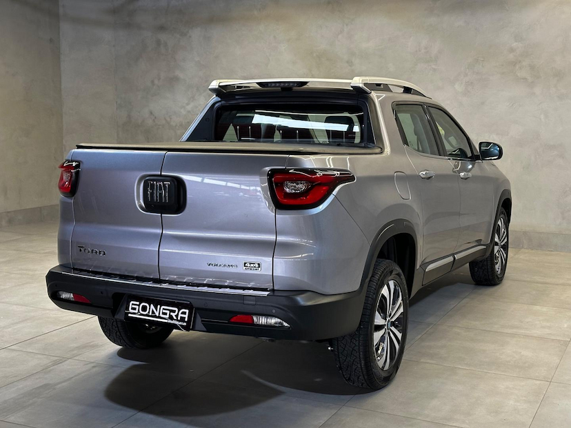 Foto do veículo FIAT TORO  VOLC AT9 4X4 2024 80 KM 169.900,00