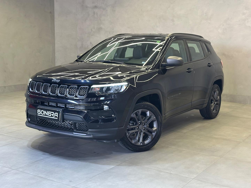 Foto do veículo JEEP COMPASS  LONG TF 2022 9.949 KM 136.900,00