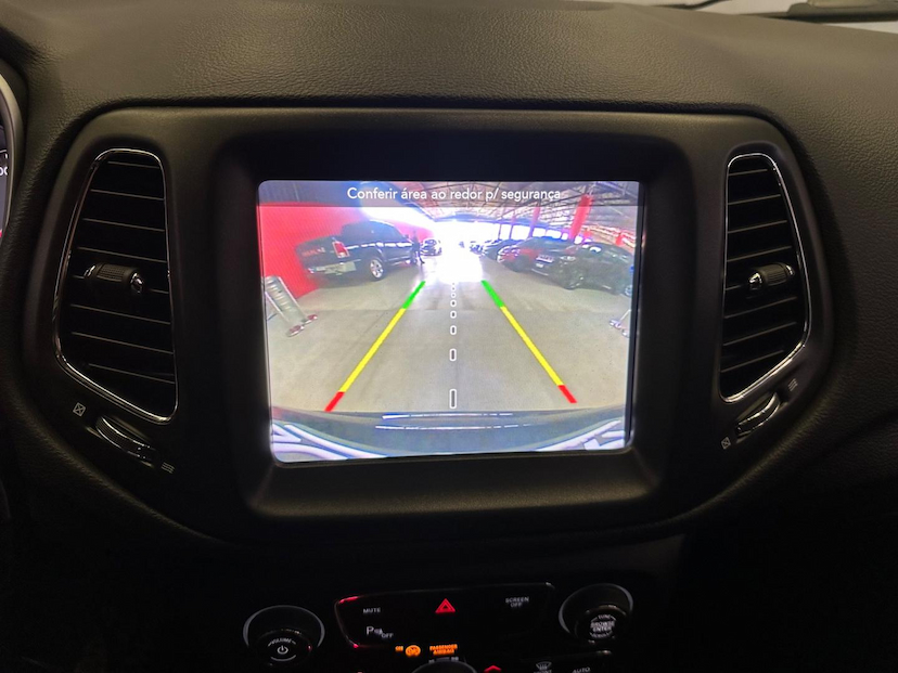 Foto do veículo JEEP COMPASS  LONGITUDE 2.0 4X2 FLEX 16V AUT 2019 97.340 KM 99.900,00