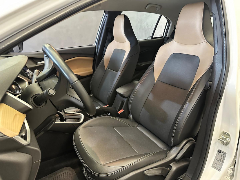 Foto do veículo CHEVROLET ONIX  HATCH PREM. 1.0 12V TB FLEX 5P AUT. 2020 86.400 KM 74.900,00