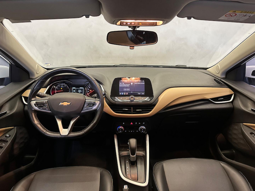 Foto do veículo CHEVROLET ONIX  HATCH PREM. 1.0 12V TB FLEX 5P AUT. 2020 86.400 KM 74.900,00