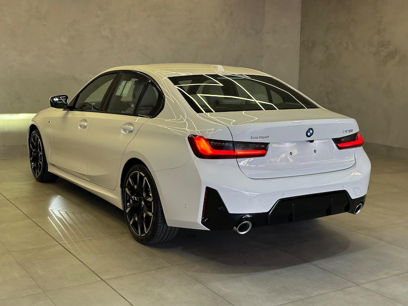 Foto do veículo BMW 320I  2.0 16V TURBO M SPORT 2025 260 KM 379.900,00