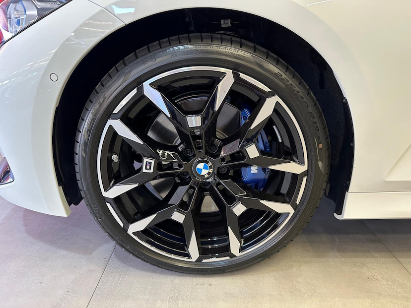 Foto do veículo BMW 320I  2.0 16V TURBO M SPORT 2025 260 KM 379.900,00