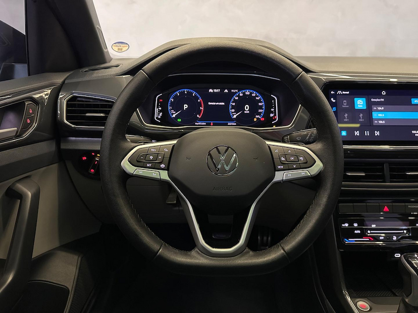 Foto do veículo VOLKSWAGEN T-CROSS T CROSS HIGHLINE 250 TSI AUT 2024 22.500 KM 149.900,00