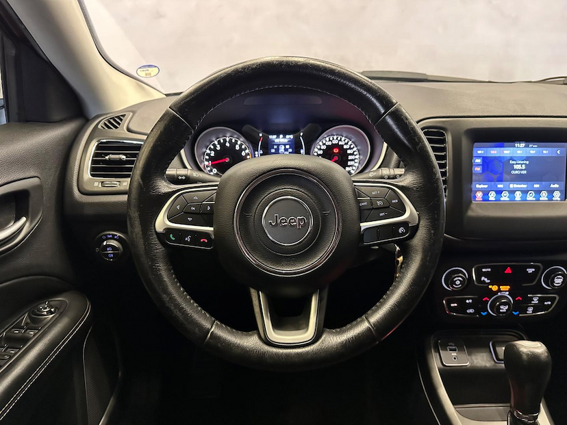Foto do veículo JEEP COMPASS  2.0 16V FLEX SPORT AUTOMATICO 2018 102.529 KM 82.900,00