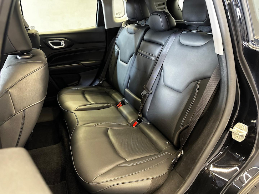 Foto do veículo JEEP COMPASS  LONG TF 2024 6.450 KM 164.900,00