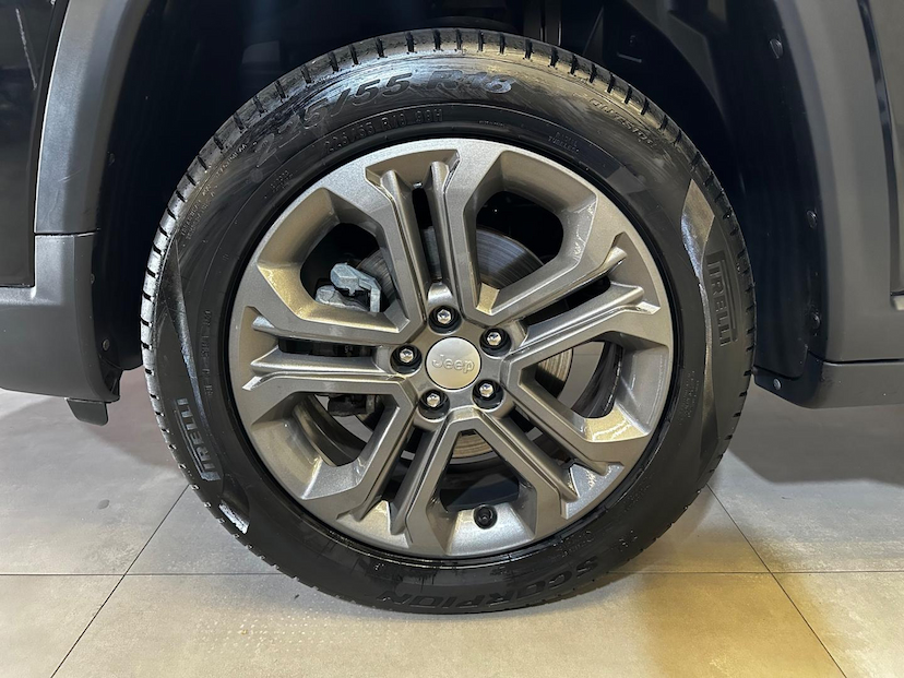 Foto do veículo JEEP COMPASS  LONG TF 2024 6.450 KM 164.900,00