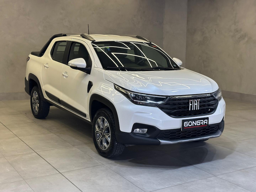 Foto do veículo FIAT STRADA  VOLCANO 1.3 CD 2022 66.475 KM 99.900,00