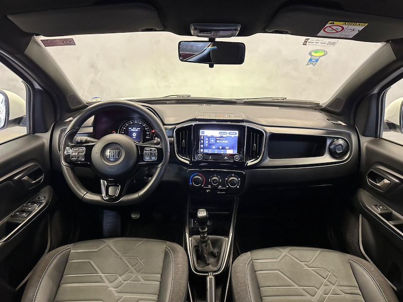 Foto do veículo FIAT STRADA  VOLCANO 1.3 CD 2022 66.475 KM 99.900,00
