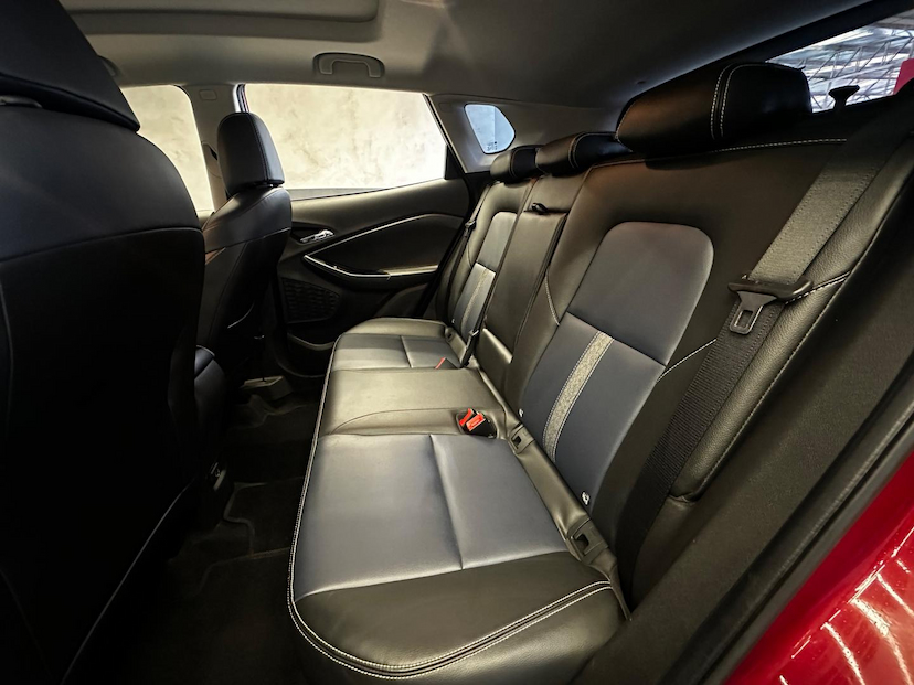 Foto do veículo CHEVROLET TRACKER  PREMIER 1.2 TURBO 12V FLEX AUT 2021 32.500 KM 112.900,00