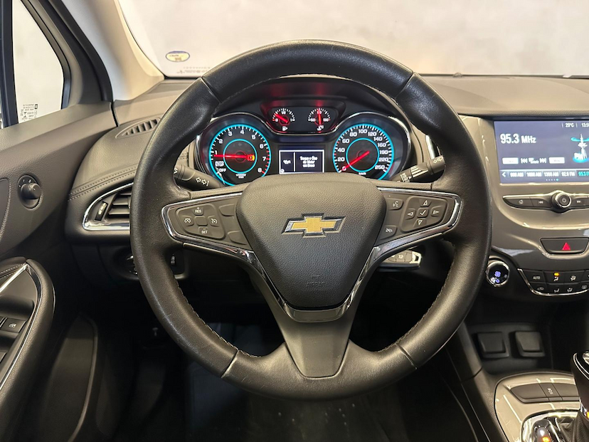 Foto do veículo CHEVROLET CRUZE CHEV  LT NB AT 2019 29.054 KM 94.900,00