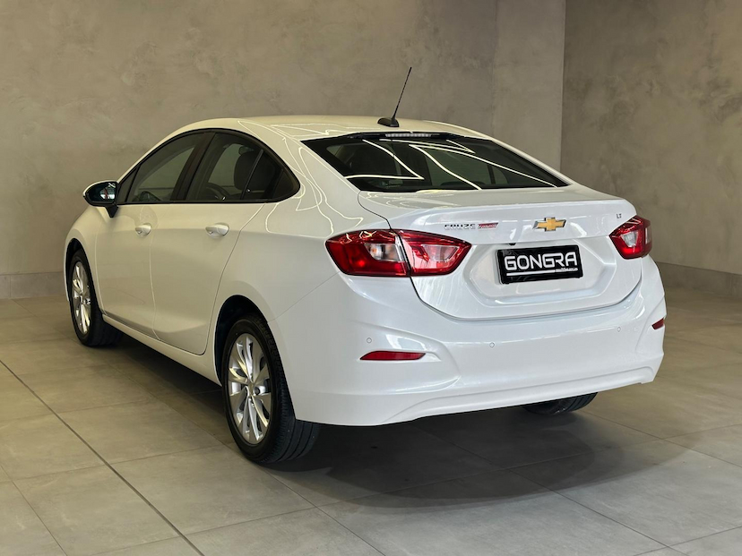 Foto do veículo CHEVROLET CRUZE CHEV  LT NB AT 2019 29.054 KM 94.900,00