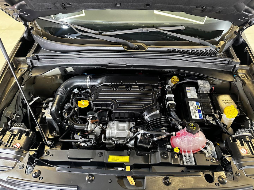 Foto do veículo JEEP RENEGADE  LONGITUDE T270 1.3 TB 4X2 FLEX AUT 2024 22.458 KM 119.900,00