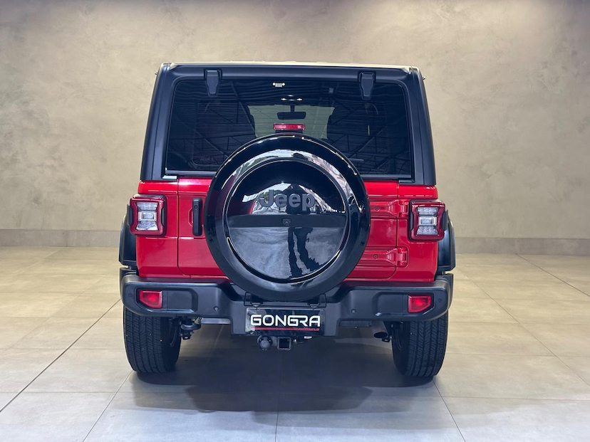 Foto do veículo JEEP WRANGLER  UNLIMITED 80 ANOS 2.0 TB 4P 2021 21.138 KM 349.900,00