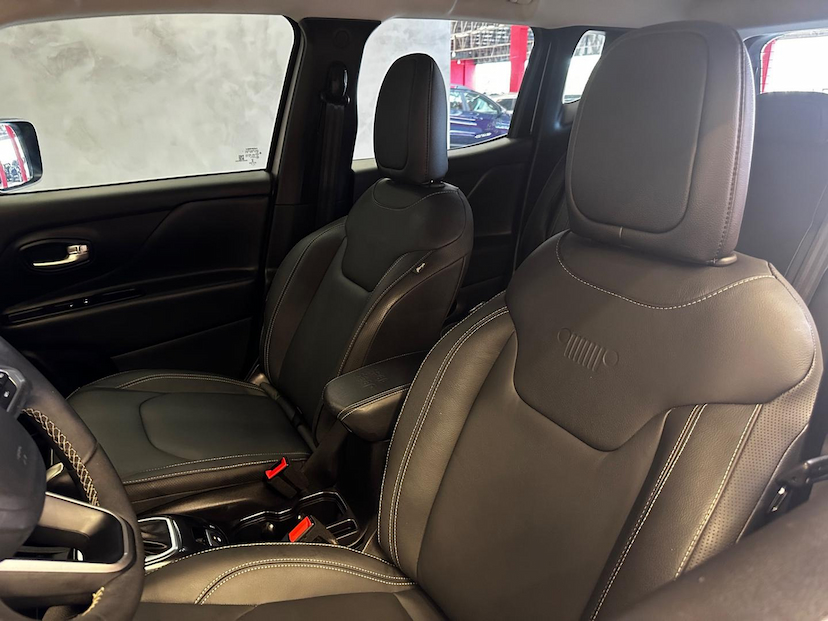 Foto do veículo JEEP RENEGADE  LGTD T270 2022 17.291 KM 114.900,00