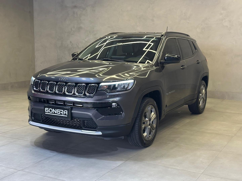 Foto do veículo JEEP COMPASS  LONG TF 2023 12.043 KM 142.900,00