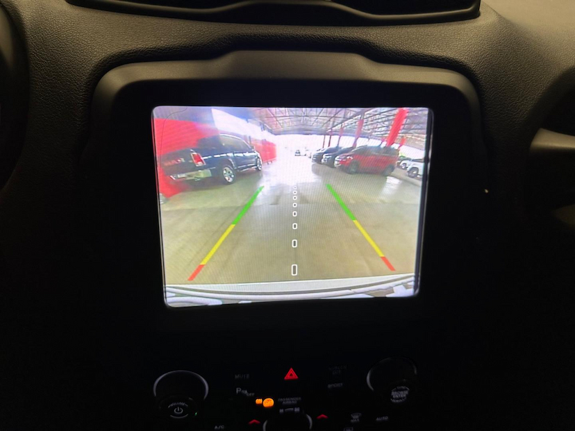 Foto do veículo JEEP RENEGADE  LONGITUDE AT 2021 41.780 KM 89.900,00