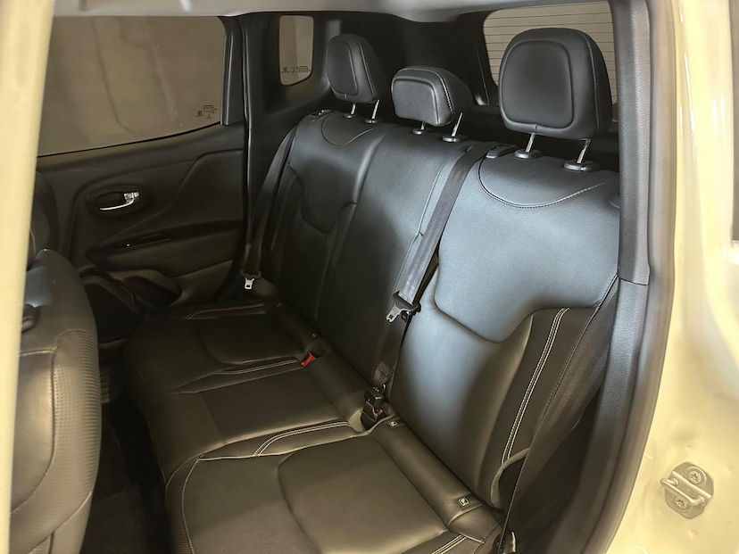 Foto do veículo JEEP RENEGADE  LONGITUDE AT 2021 41.780 KM 89.900,00