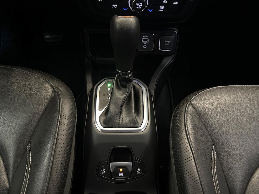 Foto do veículo JEEP RENEGADE  LONGITUDE 1.8 FLEX AUTOMATICO 2021 46.355 KM 89.900,00