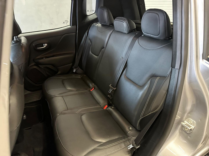Foto do veículo JEEP RENEGADE  LONGITUDE 1.8 FLEX AUTOMATICO 2021 46.355 KM 89.900,00