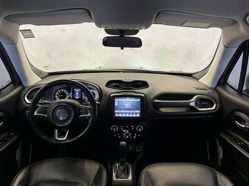 Foto do veículo JEEP RENEGADE  LONGITUDE 1.8 FLEX AUTOMATICO 2021 46.355 KM 89.900,00