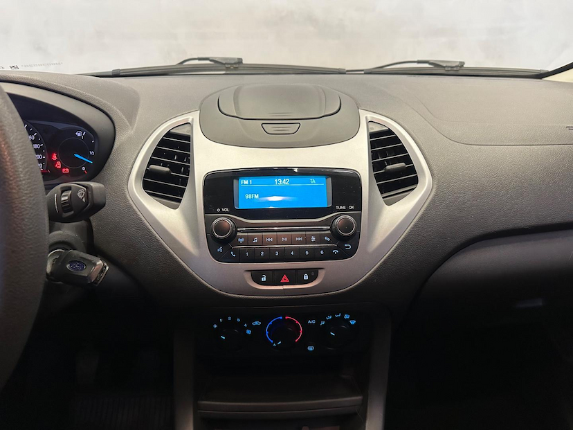 Foto do veículo FORD KA  SE 1.0 SD C 2021 56.500 KM 56.900,00