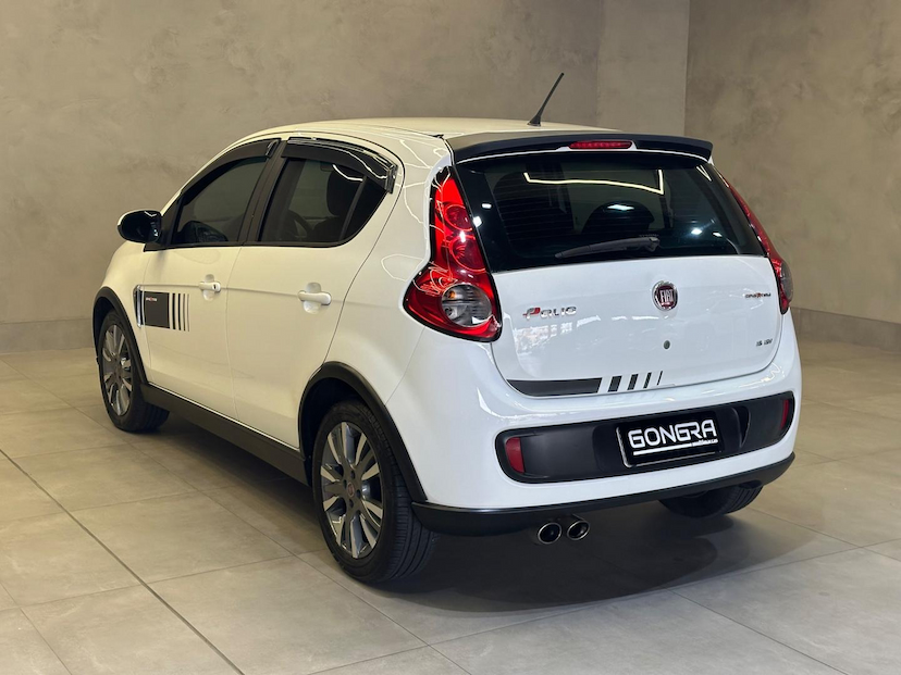 Foto do veículo FIAT PALIO  SPORTING 1.6 16V 2014 89.545 KM 44.900,00