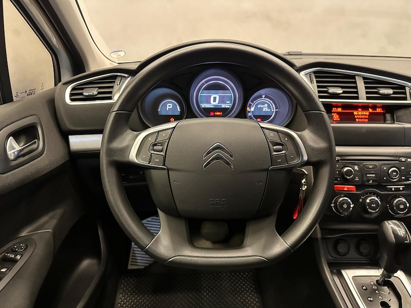 Foto do veículo CITROËN C4 LOUNGE  1.6 THP ORIGINE 2017 79.100 KM 59.900,00