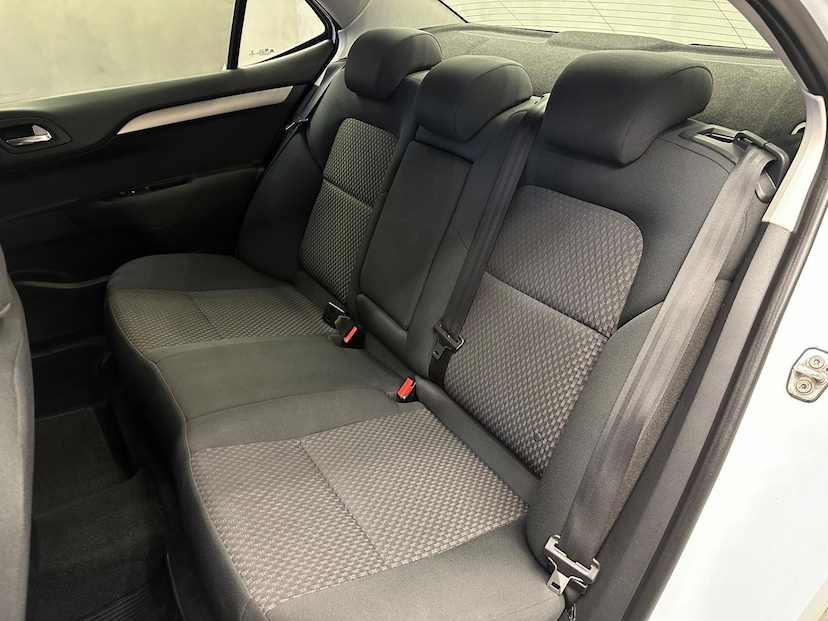 Foto do veículo CITROËN C4 LOUNGE  1.6 THP ORIGINE 2017 79.100 KM 59.900,00