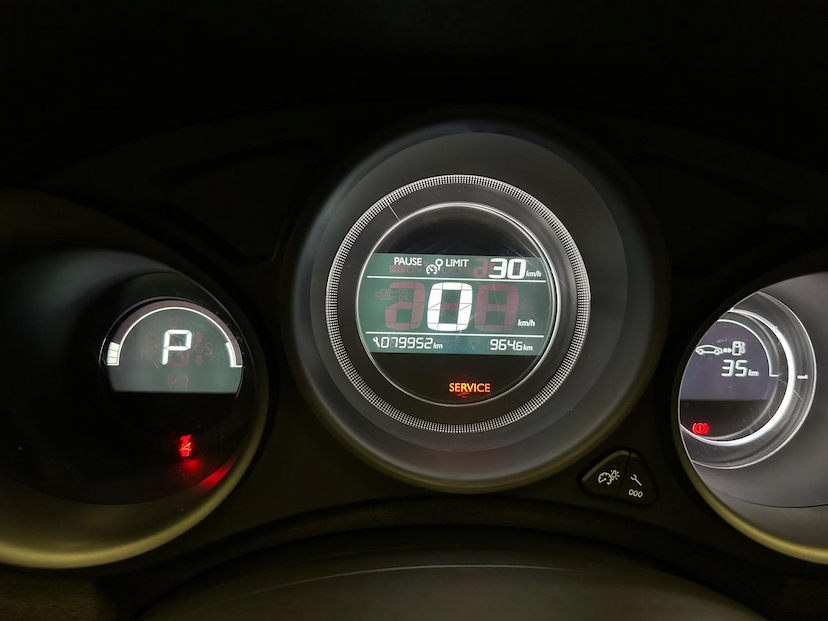 Foto do veículo CITROËN C4 LOUNGE  1.6 THP ORIGINE 2017 79.100 KM 59.900,00