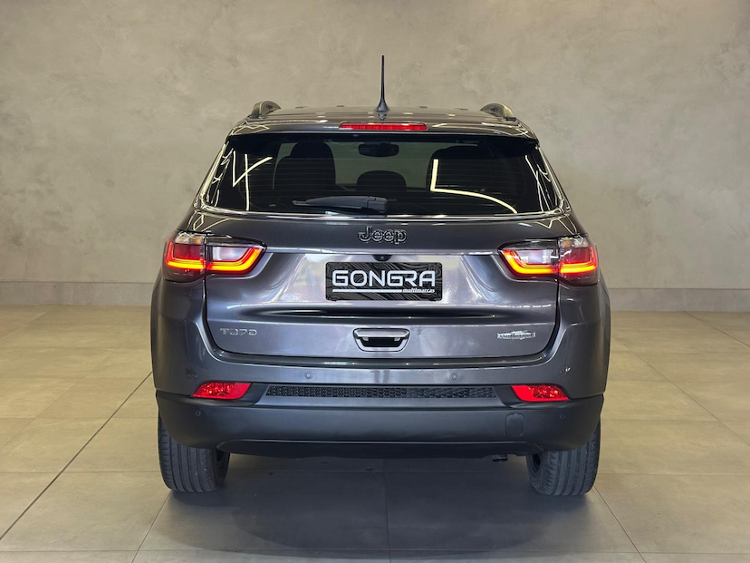 Foto do veículo JEEP COMPASS  LONG TF 2022 38.277 KM 132.900,00