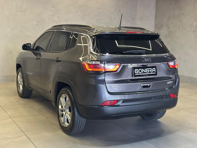 Foto do veículo JEEP COMPASS  LONG TF 2022 38.277 KM 132.900,00