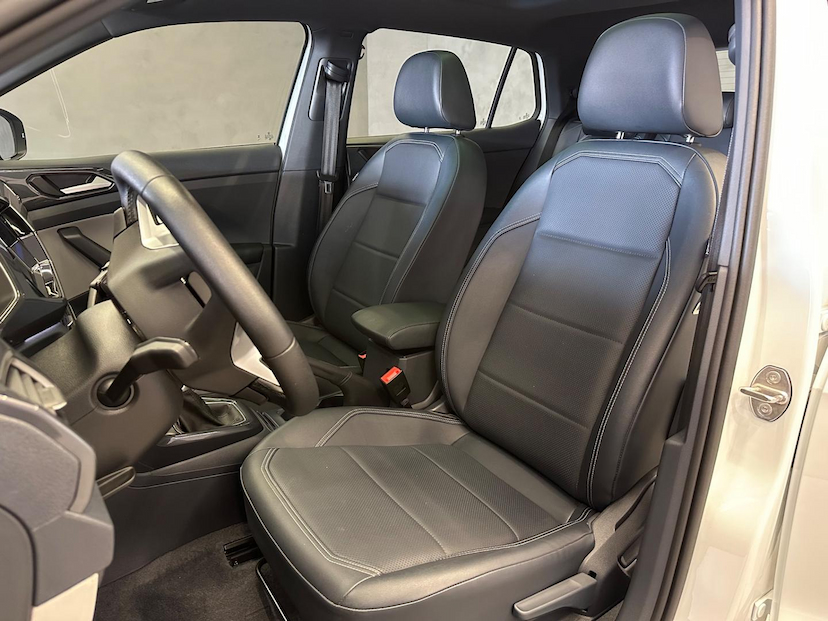 Foto do veículo VOLKSWAGEN T-CROSS T CROSS HIGHLINE 250 TSI AUT 2024 9.600 KM 149.900,00