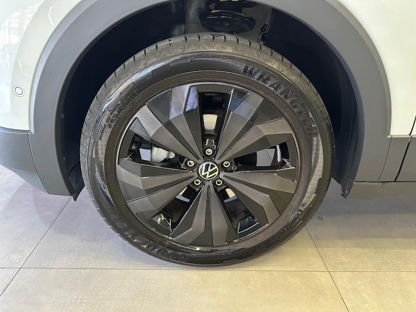 Foto do veículo VOLKSWAGEN T-CROSS T CROSS HIGHLINE 250 TSI AUT 2024 9.600 KM 149.900,00