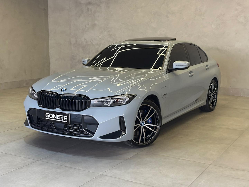 Foto do veículo BMW 330I 330E M SPORT 2.0 TURBO AUT. (HÍBRIDO) 2024 27.459 KM 342.900,00