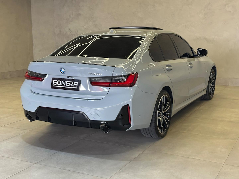 Foto do veículo BMW 330I 330E M SPORT 2.0 TURBO AUT. (HÍBRIDO) 2024 27.459 KM 342.900,00