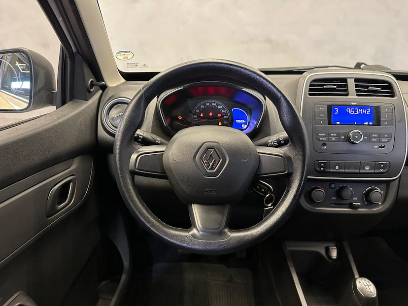 Foto do veículo RENAULT KWID  ZEN 1.0 2018 79.002 KM 40.900,00