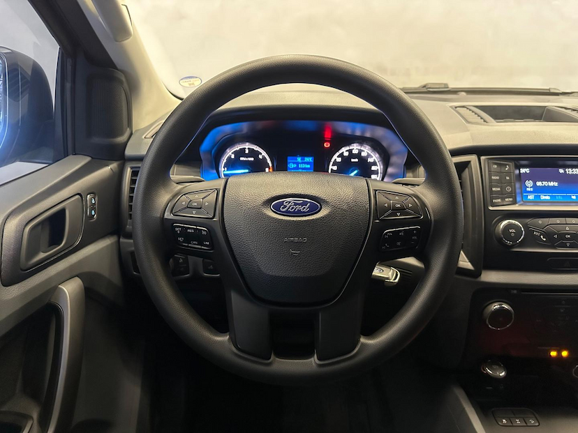 Foto do veículo FORD RANGER  2.2 XLS 4X4 CD 16V 2018 56.000 KM 132.900,00