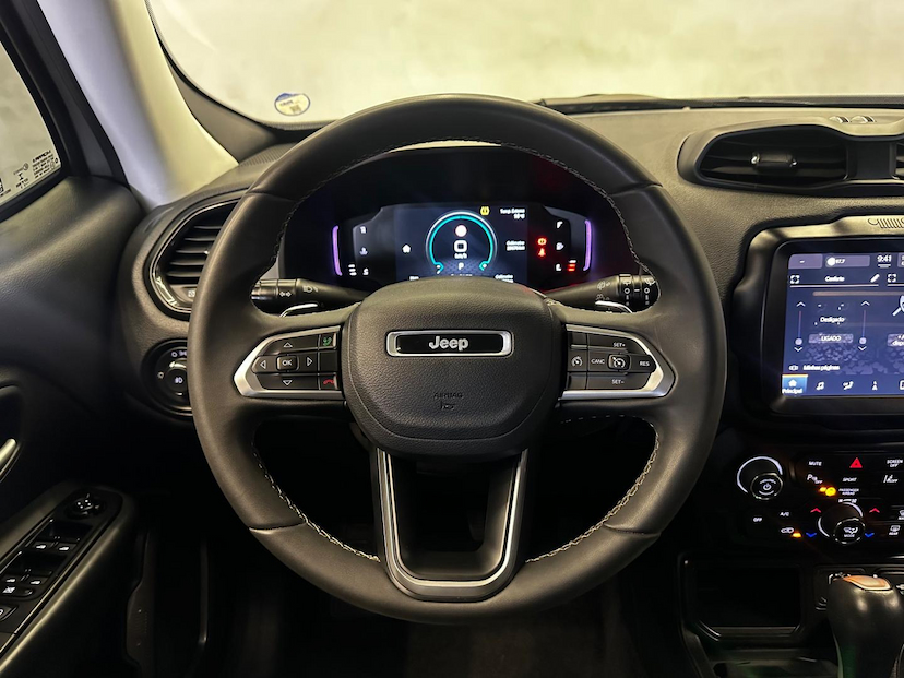 Foto do veículo JEEP RENEGADE  LONGITUDE T270 1.3 TB 4X2 FLEX AUT 2022 29.636 KM 107.900,00