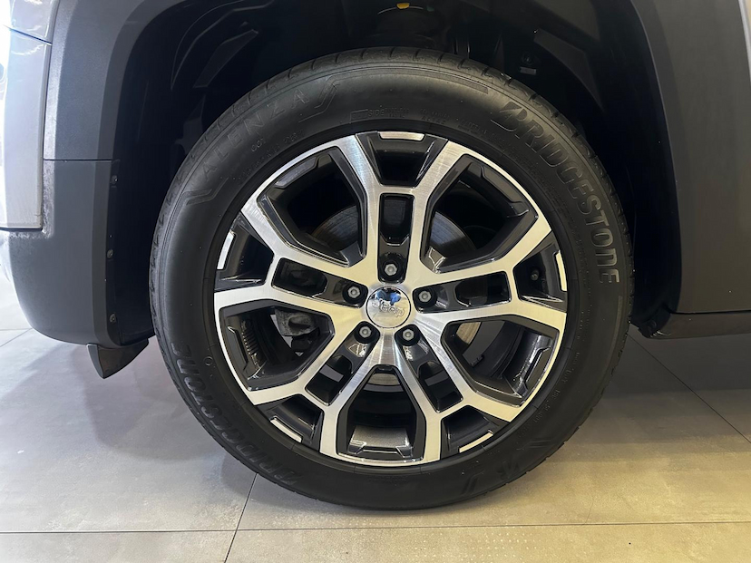 Foto do veículo JEEP RENEGADE  LONGITUDE T270 1.3 TB 4X2 FLEX AUT 2022 29.636 KM 107.900,00