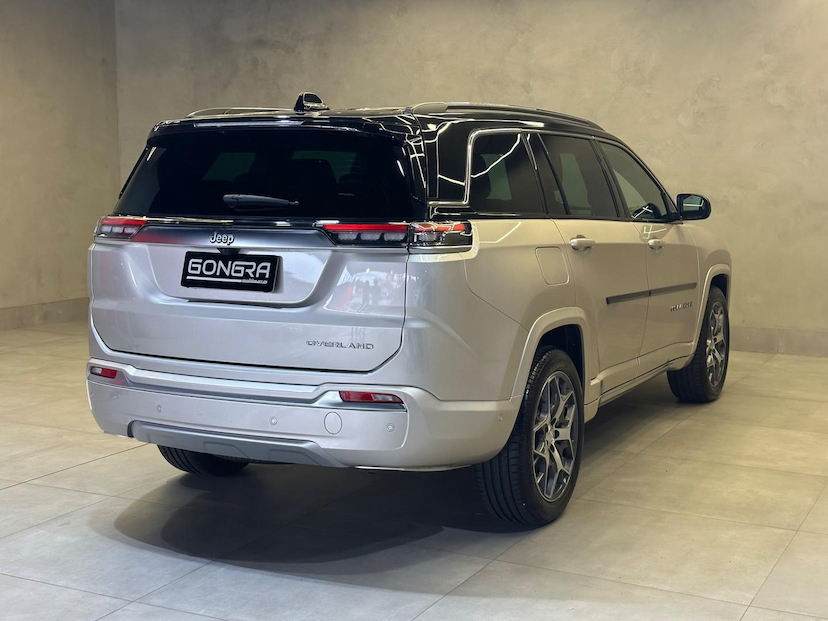 Foto do veículo JEEP COMMANDER  OVERLAND T270 1.3 TB FLEX AUT 2023 2.713 KM 209.900,00